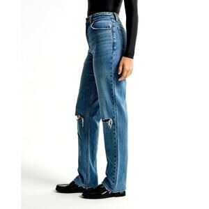 Abercrombie The 90s Straight Ultra High Rise Jean Distressed Med Wash Women 28
